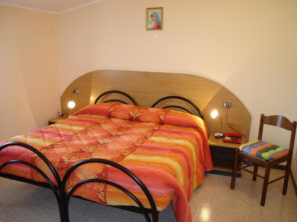 Hotel Spampatti كاستوني ديلا بريسولانا المظهر الخارجي الصورة