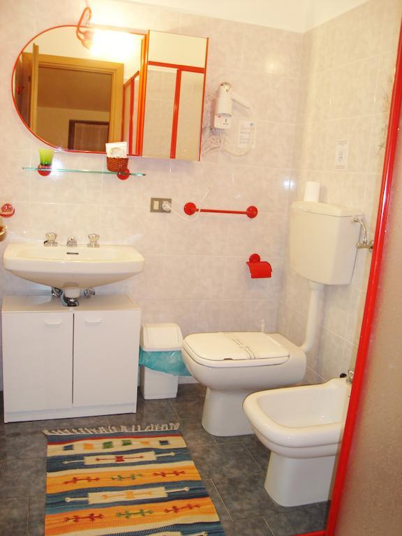 Hotel Spampatti كاستوني ديلا بريسولانا المظهر الخارجي الصورة