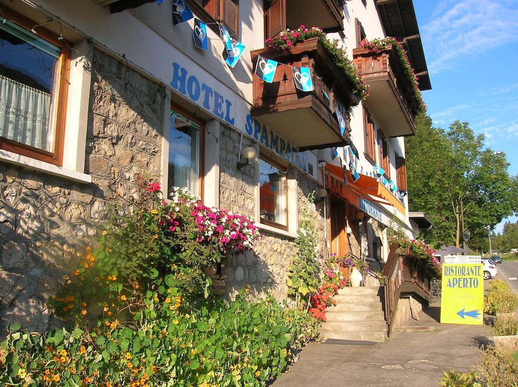 Hotel Spampatti كاستوني ديلا بريسولانا المظهر الخارجي الصورة
